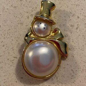 Adorable snowman white with gold trimming 1 5/8 x 1”  pin in back 1/4